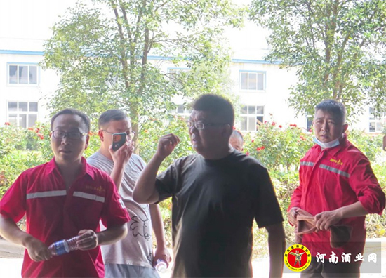 Ծͬr(sh)100f(wn)Ԫ||(zi)yǰ۾ƺһ