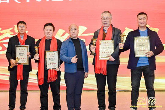 é_Ͼƣͬͬ£2021Ƚ(jng)N̕(hu)h