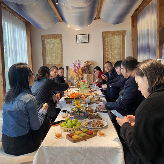 㽭^(q)_չ΢rL(fng)é_ӾơƷbϵл