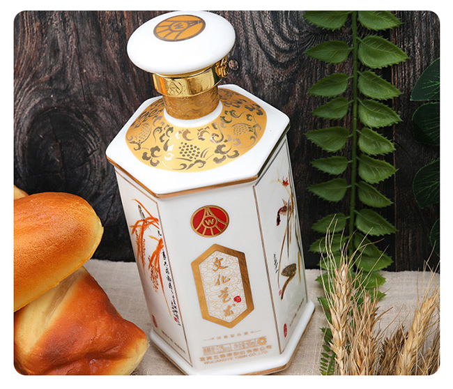五糧液股份·文化藝術(shù)酒—五種糧食的藝術(shù)