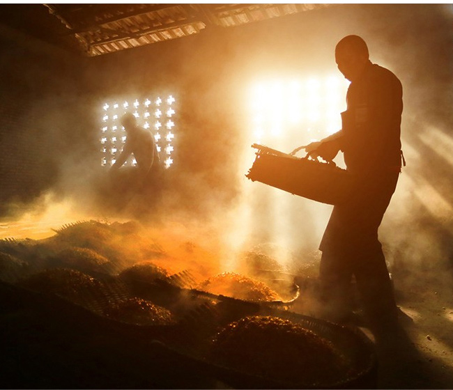 輝煌騰達(dá)酒·御藏(黃)