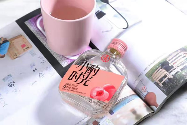 小酌時(shí)光牌蜜桃味露酒【20° 168ml】