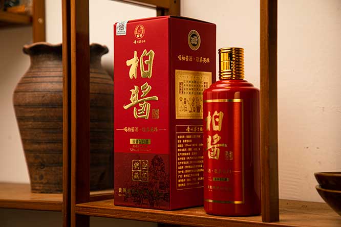 柏醬迎賓典藏 醬香型白酒【53度 500ml】