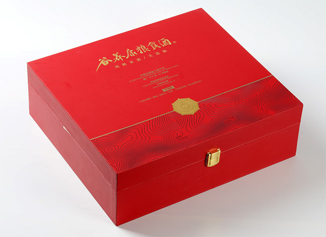 谷養(yǎng)康糧食酒紅年輪禮盒