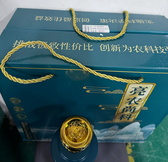 亮農(nóng)尚科酒【52° 500ml】