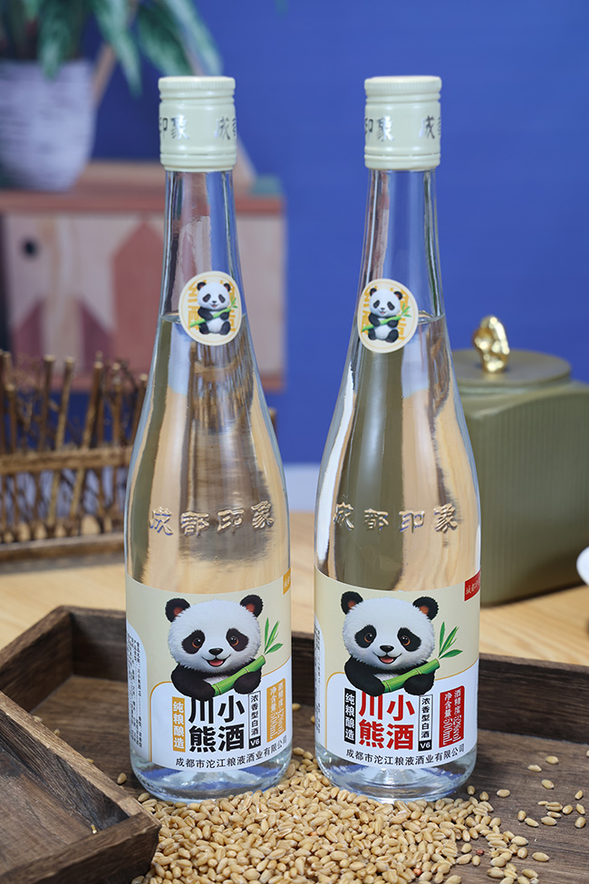 川小熊酒濃香型白酒V6【42度500ml】