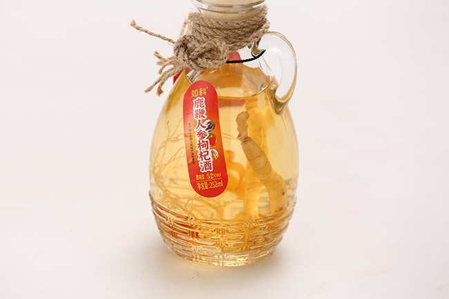 如科鹿鞭人參枸杞酒